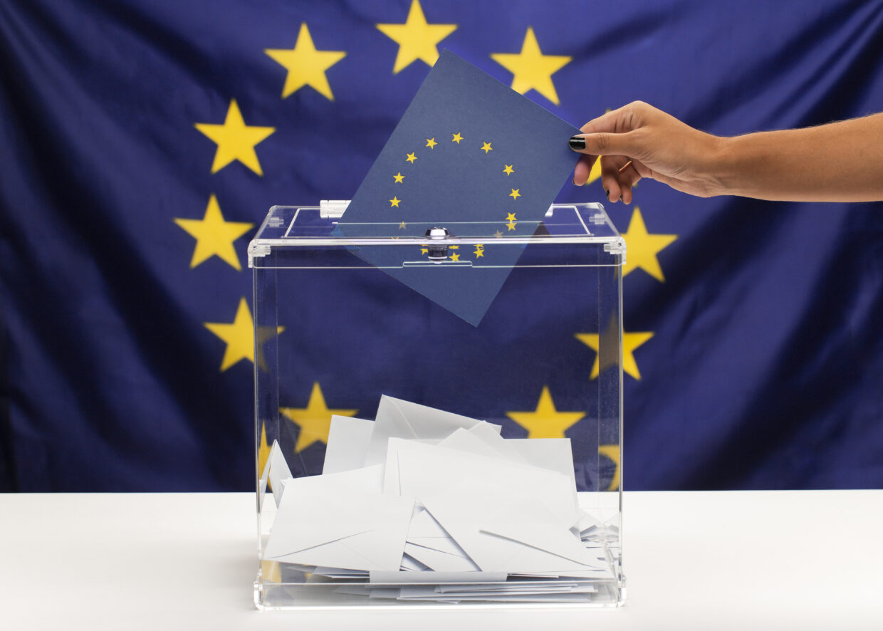 vote-bulletin-european-union-background